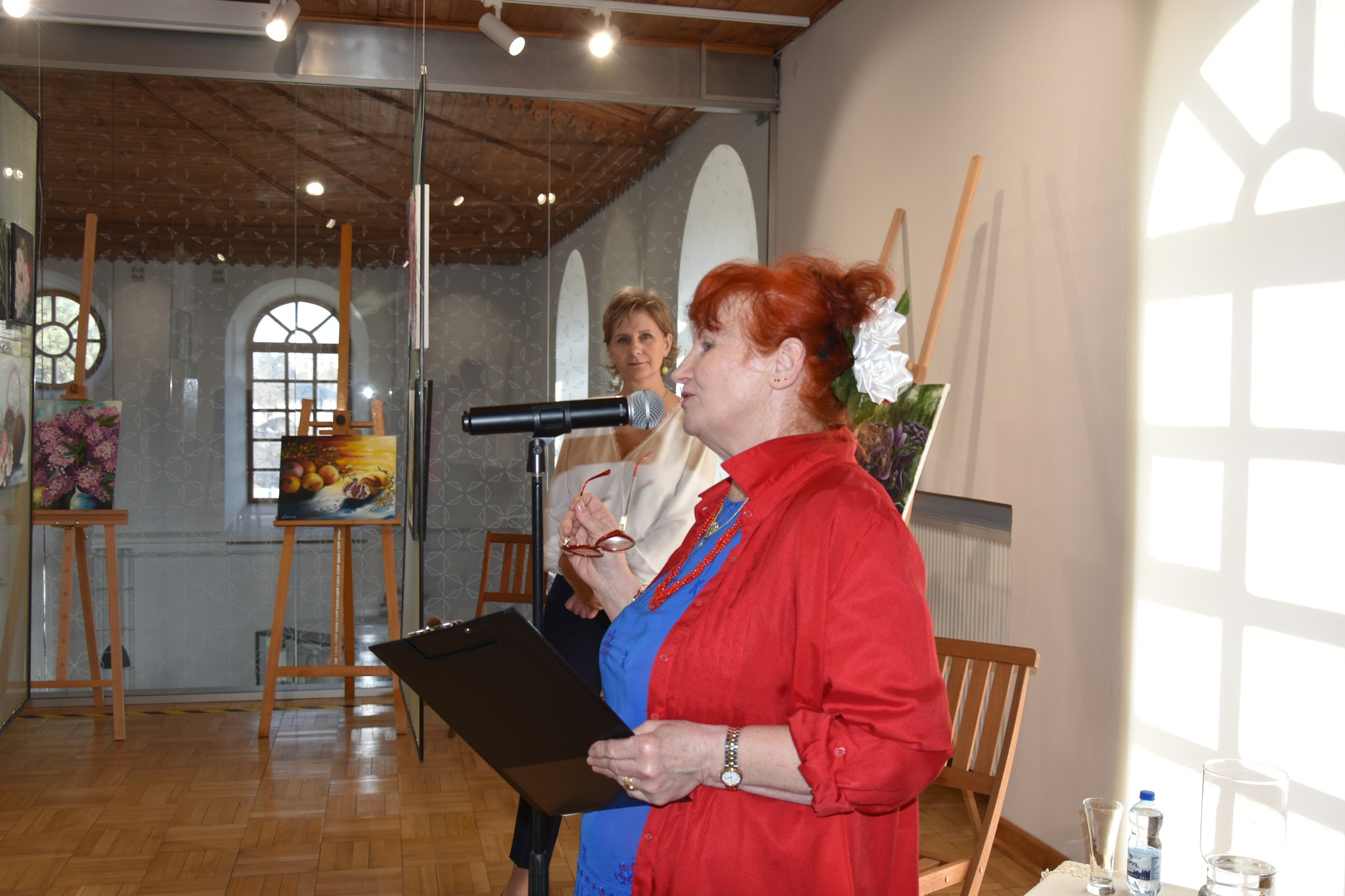 Malwy, róże, fiołki... - Wernisaż wystawy Barbary Harasim